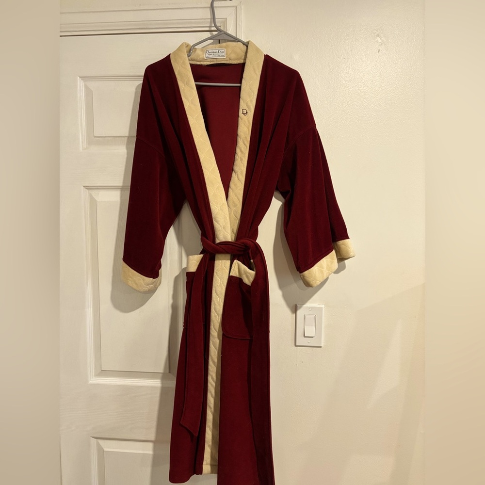 VINTAGE!! Authentic Vintage Christian Dior Robe With Pockets-perfect condition